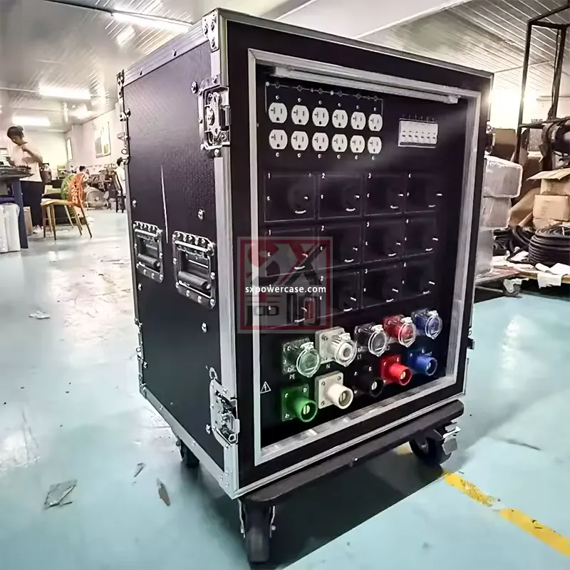 Industrial socket combination unit with IP65-rated enclosure for outdoor power distribution, featured in LNL Qatar and Saudi Arabia construction and workshop zones