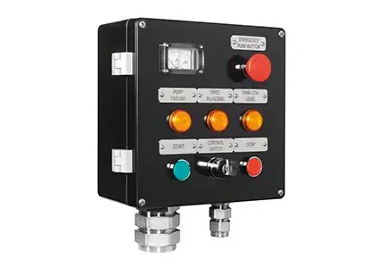 Local control station with IP66/67 protection for marine and industrial environments, featured in LNL Qatar and Saudi Arabia outdoor deployments